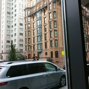 Meet your Posher, Laurie